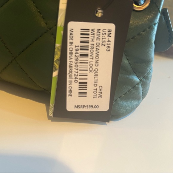 Badgley Mischka Mini Diamond Quilted Tote - Picture 10 of 12